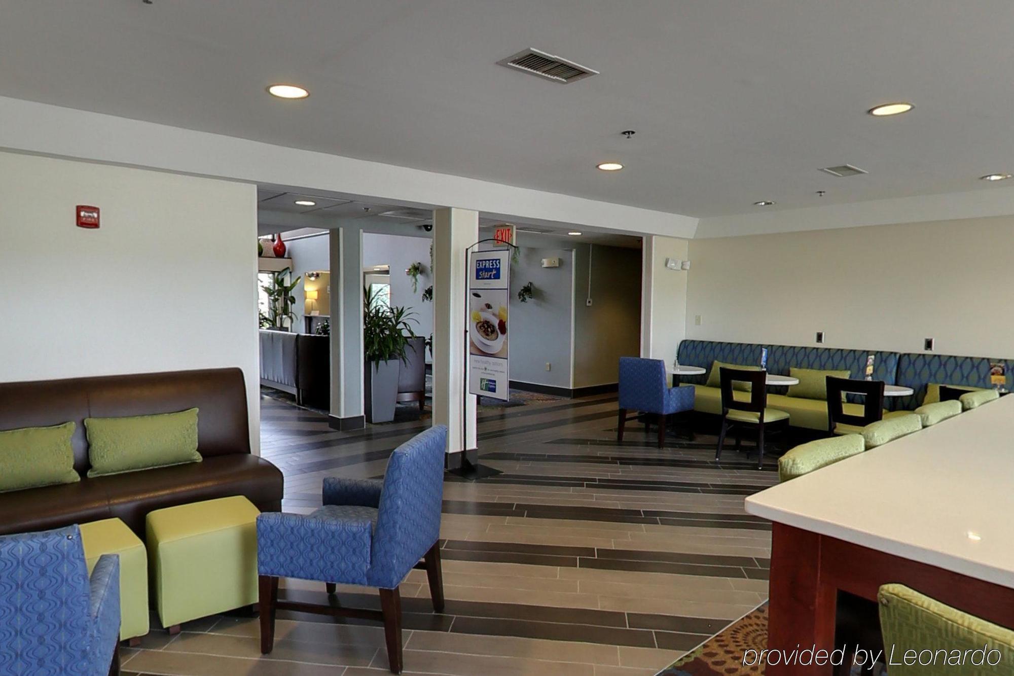 Holiday Inn Express Hotel & Suites Blythewood By Ihg Exterior photo
